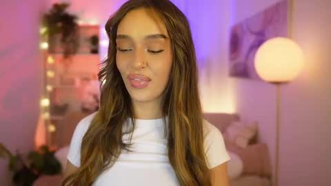 Clara smile online show from February 25, 7:39 pm