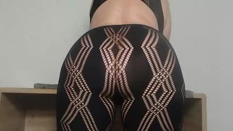 Clara online show from April 8, 8:45 pm