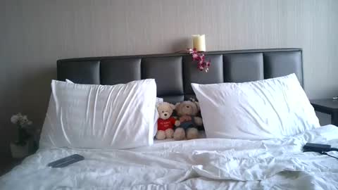 claralafontaine online show from March 5, 9:40 am