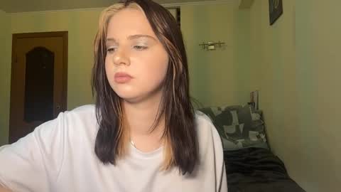 Anfisa online show from April 7, 3:14 pm