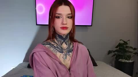 Sophie online show from November 7, 6:32 pm
