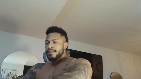 clark_strong online show from February 27, 1:31 am