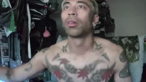 clarro online show from April 12, 7:45 am