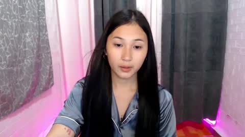 Snapshot of classy_mikah chatting on March 1, 6:11 pm MIKAY OR MIKAH online show from March 1, 6:11 pm