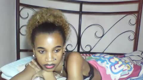 claudianne online show from April 18, 7:58 pm