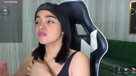 Clementine online show from October 16, 12:38 pm