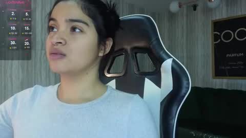 Clementine online show from November 27, 12:57 pm