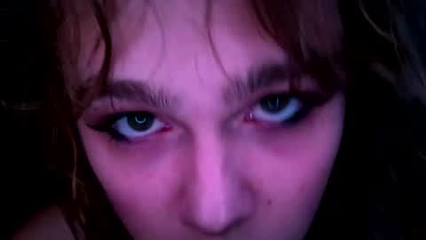 clemie32677 online show from December 4, 3:39 am