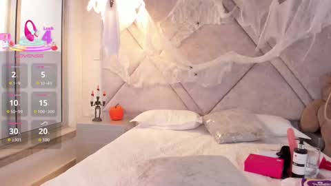 Snapshot of cleopatraa1 chatting on October 8, 8:37 pm Cleopatra online show from October 8, 8:37 pm