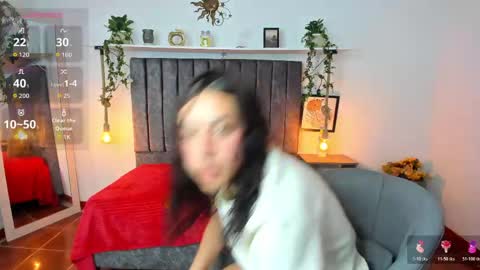 cloe_7 online show from May 6, 11:49 am