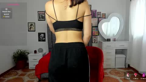 cloe_7 online show from May 7, 12:23 pm