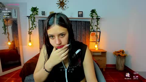 cloe_7 online show from May 19, 12:45 pm