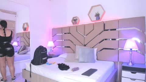 Cloe Online de 600 a 1400 online show from September 16, 11:34 am