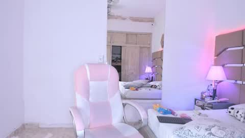 Cloe Online de 600 a 1400 online show from February 9, 5:33 pm