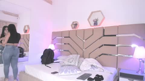 Cloe Online de 600 a 1400 online show from March 2, 11:39 am