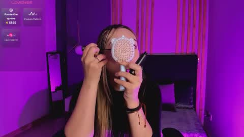 Cloe  online show from March 3, 7:48 am