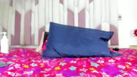 Snapshot of cloe_stanfort chatting on March 12, 10:17 pm Cloe Stanfort online show from March 12, 10:17 pm