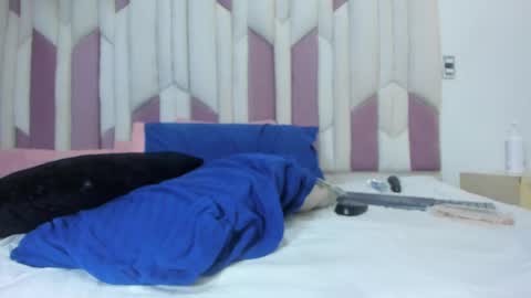 Snapshot of cloe_stanfort chatting on February 13, 10:33 pm Cloe Stanfort online show from February 13, 10:33 pm