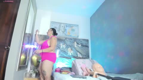 Snapshot of cloee_rabbyt chatting on March 5, 11:38 am CLOE online show from March 5, 11:38 am
