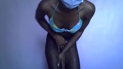 Ella online show from April 13, 12:20 pm