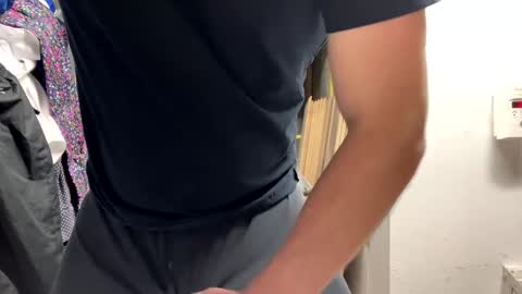 clovershit1 online show from November 15, 1:56 pm