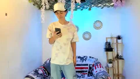 club_latinboys online show from November 6, 7:50 pm