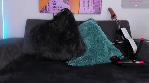 cmila0713 online show from May 27, 1:23 am