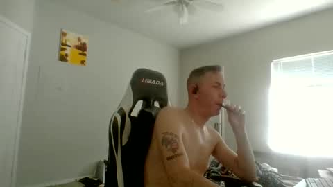 Master Bates online show from November 9, 8:44 pm