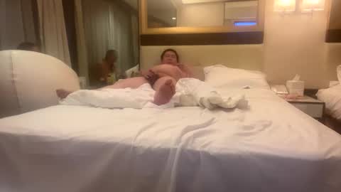 Cocacola1668 online show from April 7, 7:16 pm