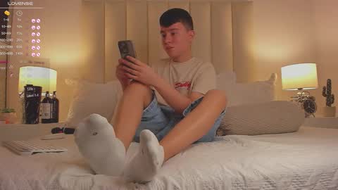 Snapshot of cody_johnsonn_ chatting on October 7, 7:32 pm CODY online show from October 7, 7:32 pm