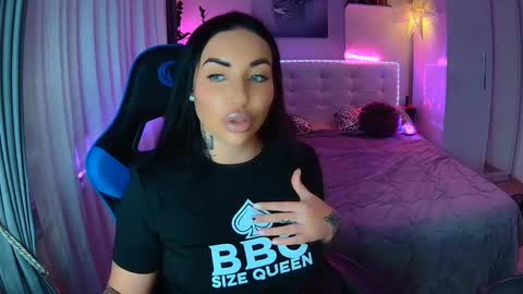 Ur goddess Nikki online show from September 20, 11:13 am