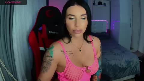 Ur goddess Nikki online show from March 4, 10:35 am