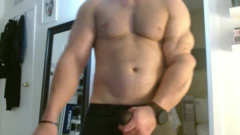 Snapshot of colbymoney chatting on February 21, 3:56 am Colby big dick money online show from February 21, 3:56 am