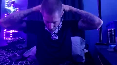 colevan2390 online show from November 22, 7:07 am