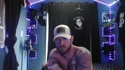 colevan2390 online show from December 13, 8:59 pm