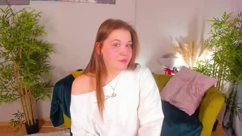 Collen Mon Tue Wed Thu Fri GMT 3 0300am - 0900am  online show from November 19, 5:01 pm