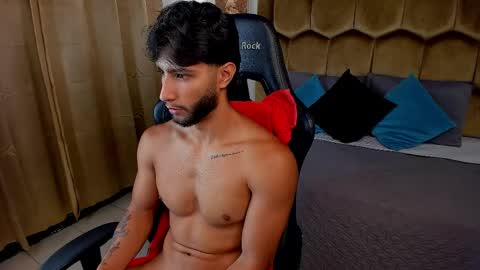 EMMETT COLLINS online show from April 15, 6:39 am