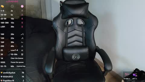 colombianmuscle8 online show from March 9, 8:42 pm