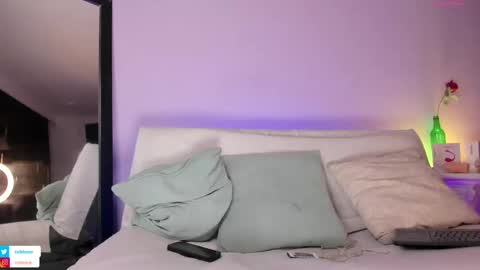 Snapshot of colstorw_ chatting on September 29, 10:47 am colstorw_ online show from September 29, 10:47 am