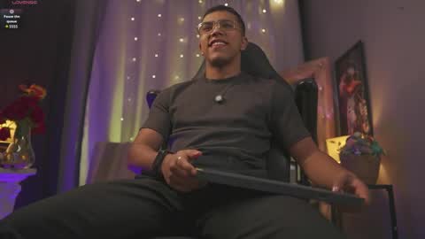 colstorw_ online show from March 28, 10:16 am