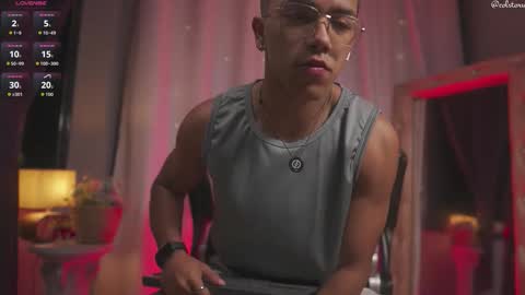 colstorw_ online show from March 25, 10:11 am