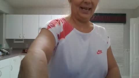 comeback pussy online show from April 10, 1:55 am