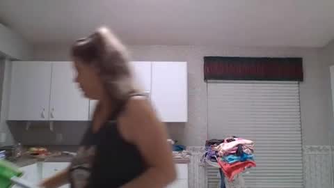 comeback pussy online show from April 12, 1:31 am