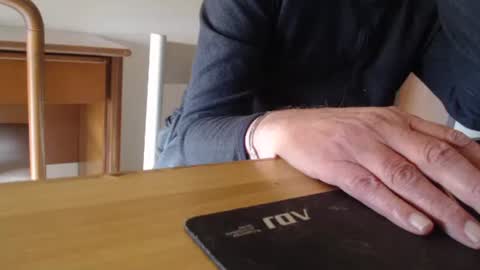 comemivuoi2 online show from March 1, 3:27 pm