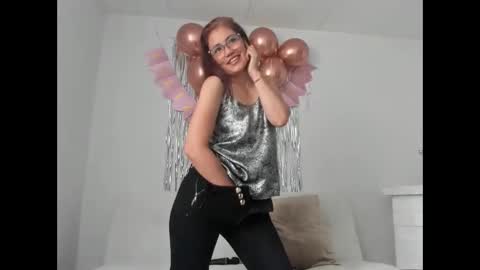 conie28  online show from May 28, 7:12 pm