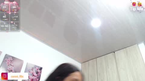 Snapshot of conni_f00x chatting on October 2, 12:37 pm conni_f00x online show from October 2, 12:37 pm