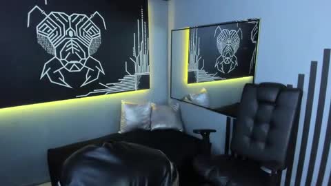 connor_davis online show from December 5, 4:26 am