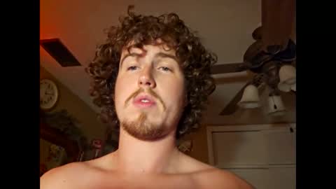 connorcumss online show from January 19, 4:11 am