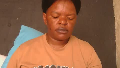 conny online show from April 5, 9:06 am