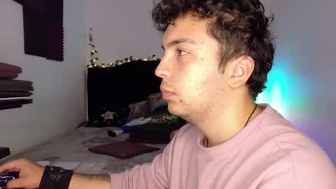 conor_taylor_ online show from November 18, 4:10 pm